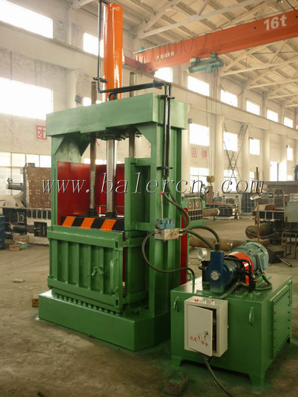 Y82-2000 Loose material baler